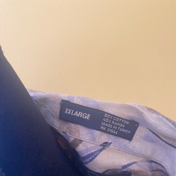 Men’s Beach Shirt - Picture 2 of 4